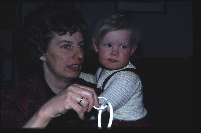 22.Regensburg mrt 1965 Mama,Marion.JPG